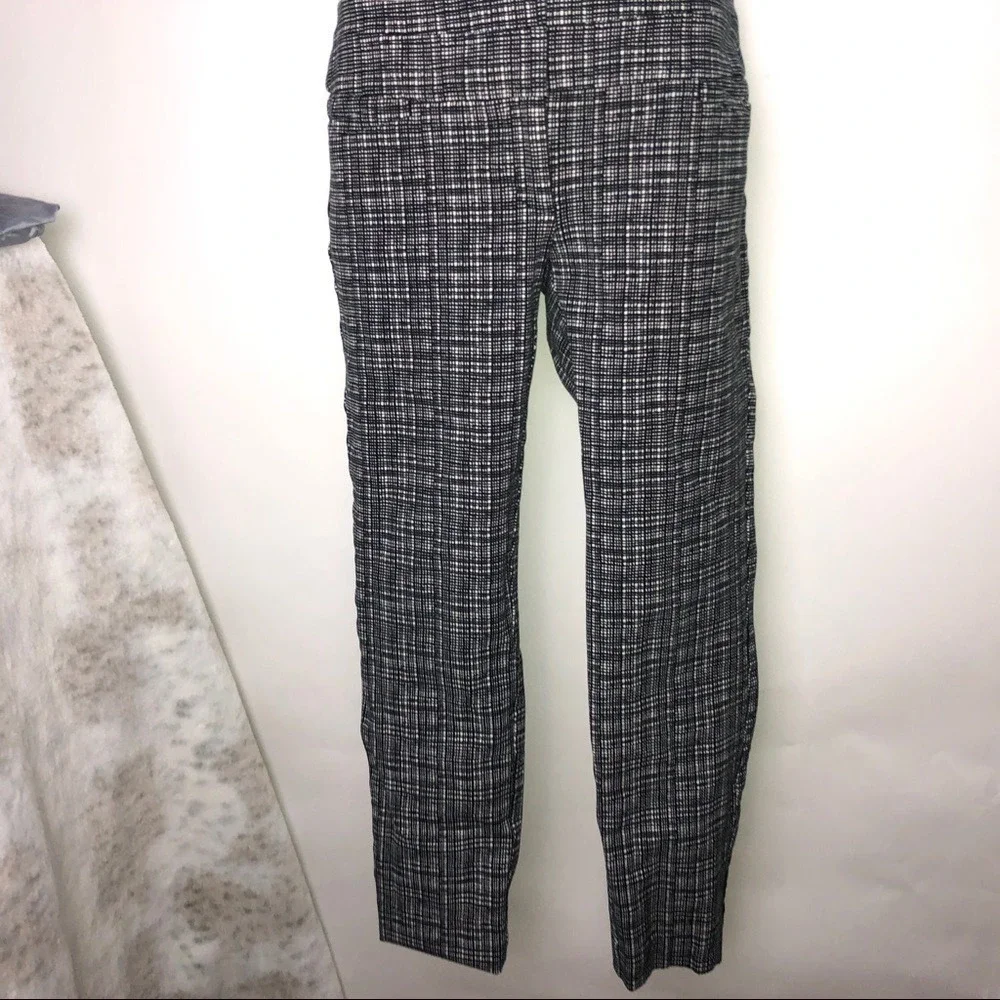 LOFT Marisa Skinny Black & White Plaid Pants 2‎